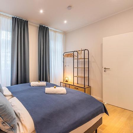 Vivid Luxury Apartment Ludwigsburg - Bluehendes Barock-Forum-Schloss-Modern Ngoại thất bức ảnh