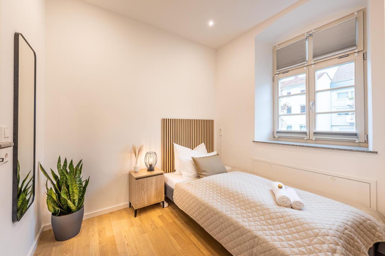 Vivid Luxury Apartment Ludwigsburg - Bluehendes Barock-Forum-Schloss-Modern Ngoại thất bức ảnh