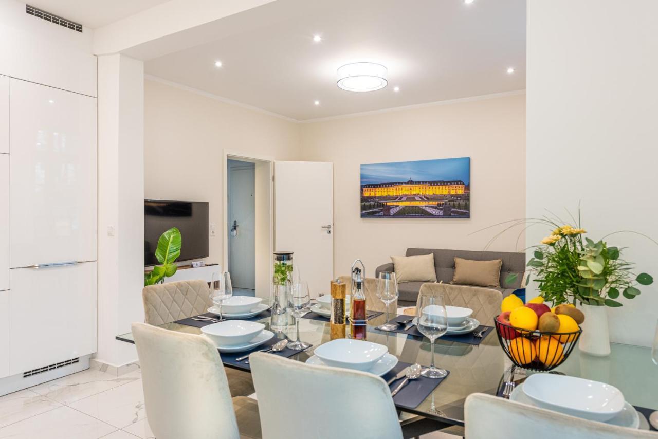 Vivid Luxury Apartment Ludwigsburg - Bluehendes Barock-Forum-Schloss-Modern Ngoại thất bức ảnh