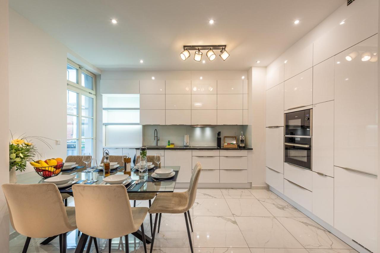 Vivid Luxury Apartment Ludwigsburg - Bluehendes Barock-Forum-Schloss-Modern Ngoại thất bức ảnh