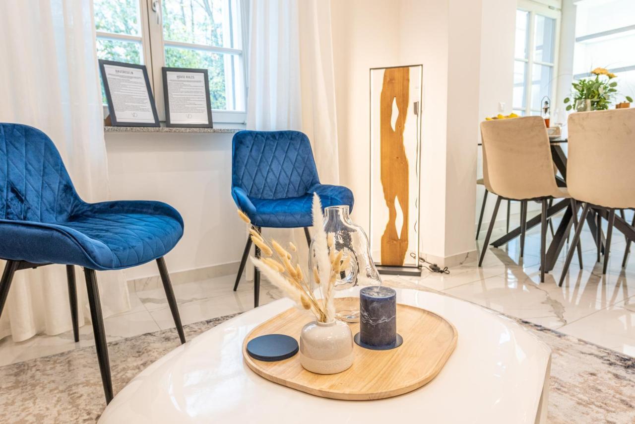 Vivid Luxury Apartment Ludwigsburg - Bluehendes Barock-Forum-Schloss-Modern Ngoại thất bức ảnh
